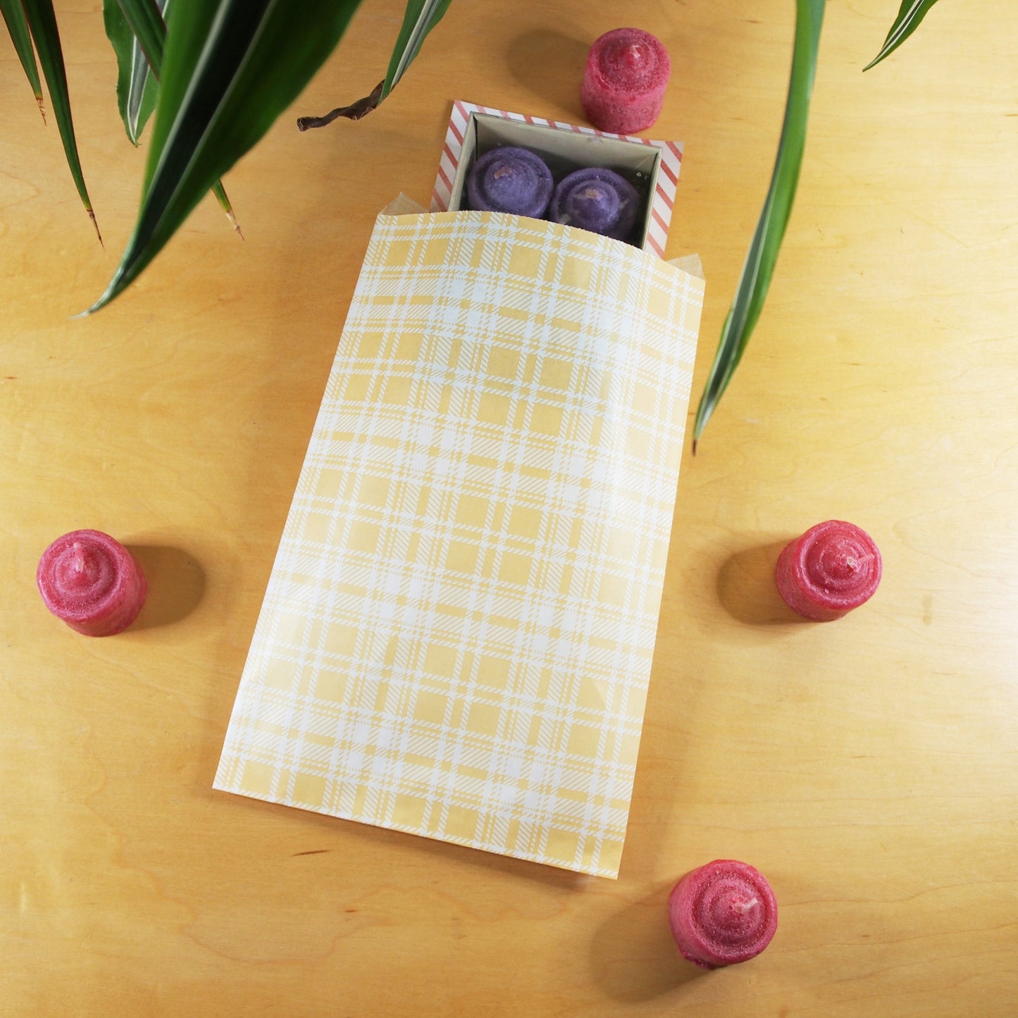Mixed Plaid Pattern Flat Paper Gift Bags for Retail, Packaging, Party Favors, Merchandise, Crafts, Holidays, Weddings, and more.