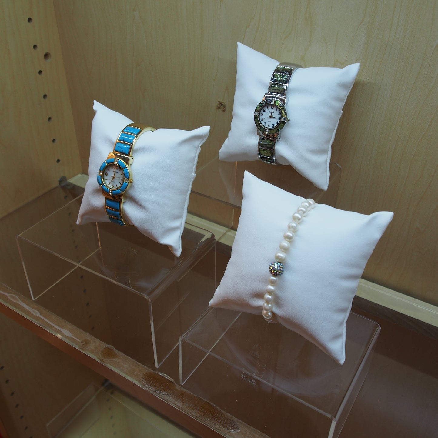 5" White Leatherette Pillow Displays