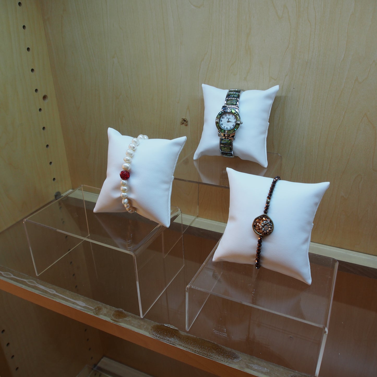 4" White Leatherette Pillow Displays