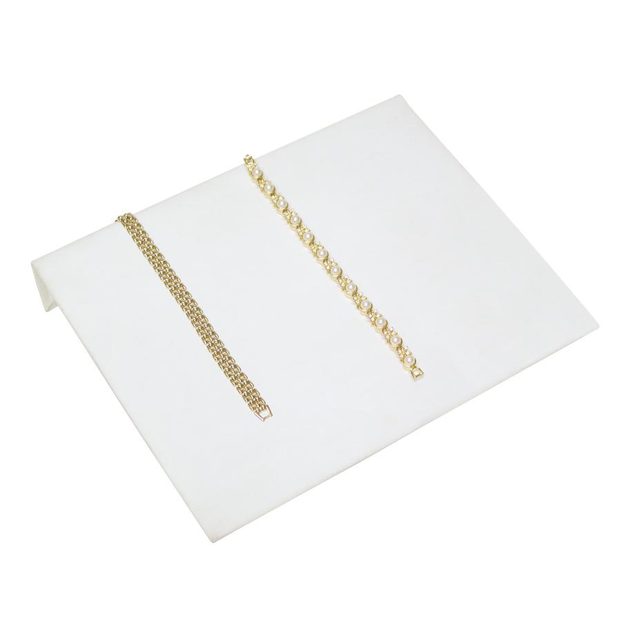 White Leatherette 10 1/4" Wide Bracelet Ramp